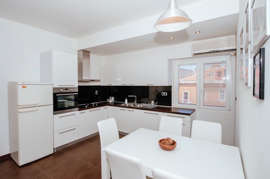 Golden Bridge Apartment With Private Parking Задар Номер фото